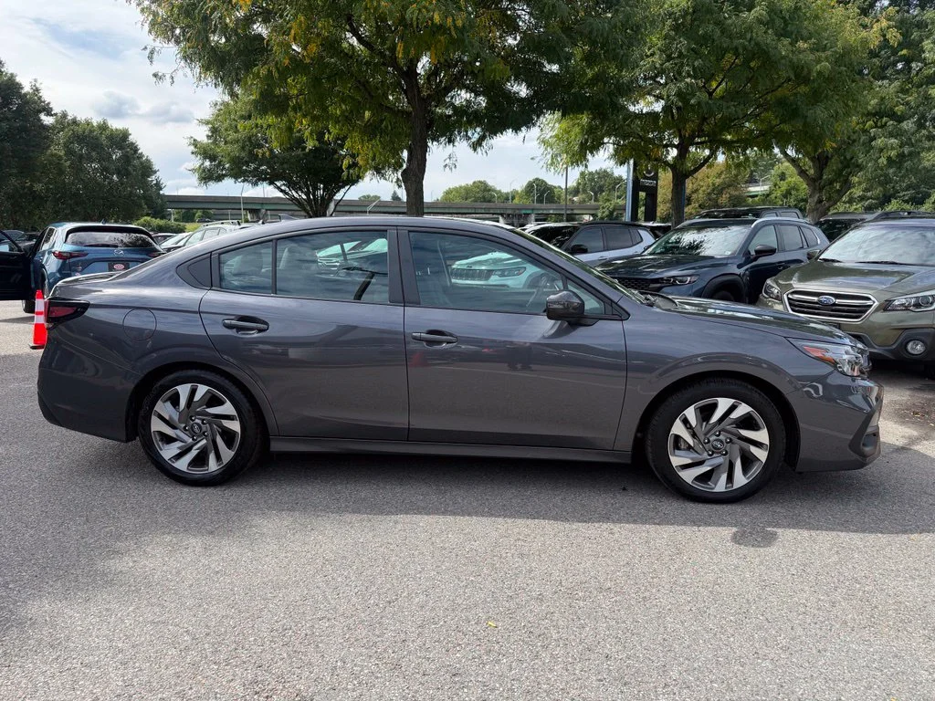 Used 2025 Magnetite Gray Metallic Subaru Limited image 11