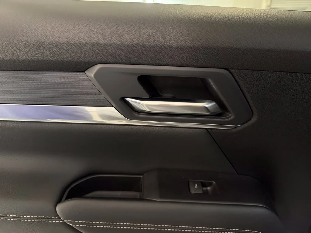 New 2027 Sterling Metallic GMC Elevation image 12