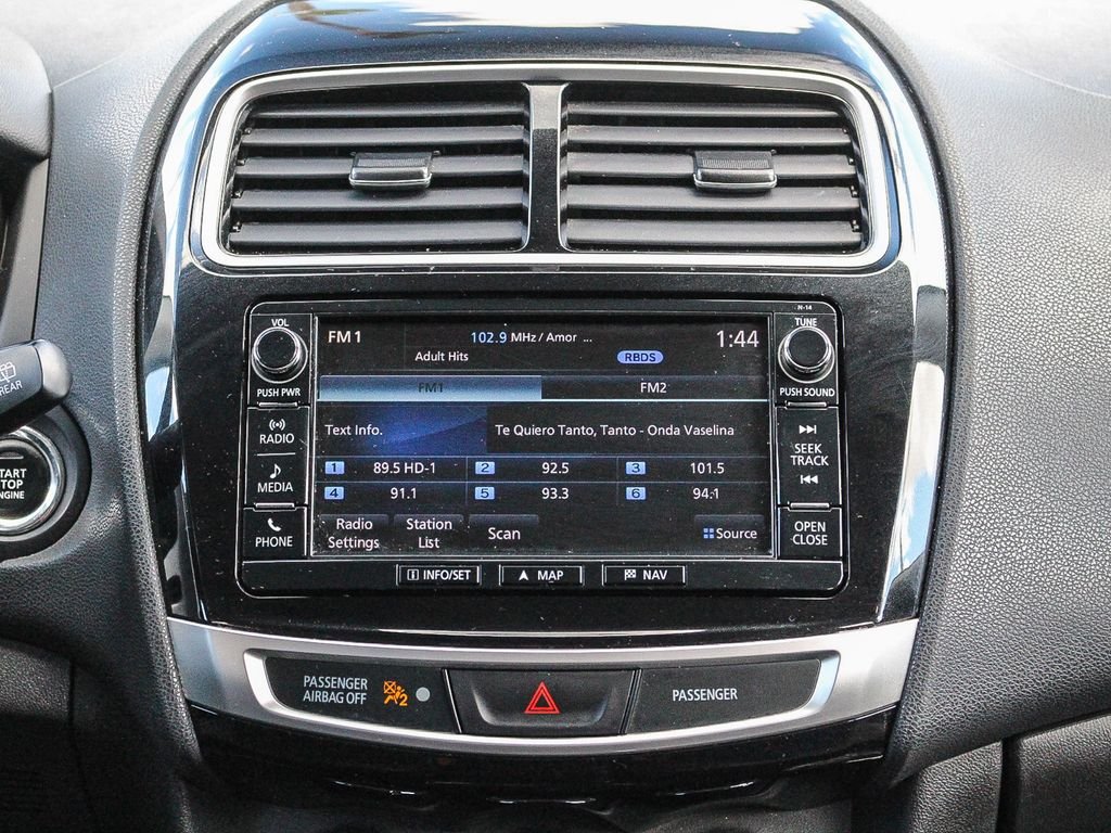 Used 2017  Mitsubishi SEL image 16