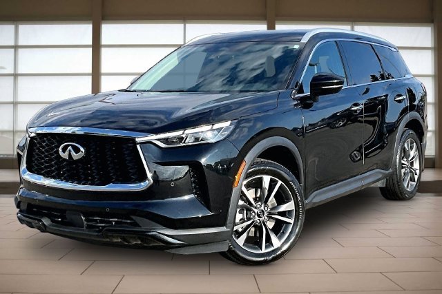 2023 INFINITI QX60 LUXE