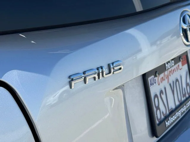 Used 2018 Silver Toyota Four image 24