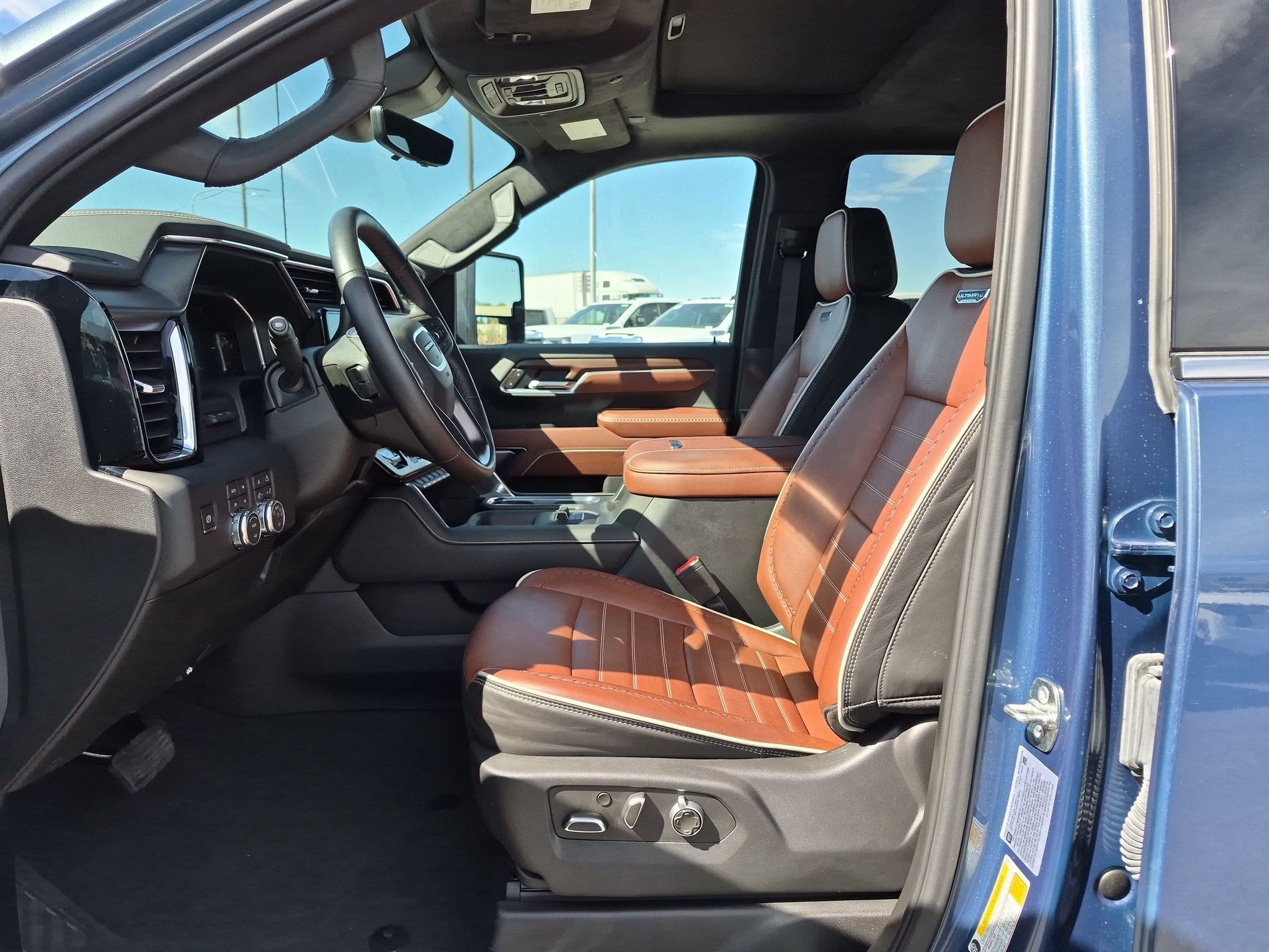 2026 GMC Sierra 3500HD Denali Ultimate - Photo 24