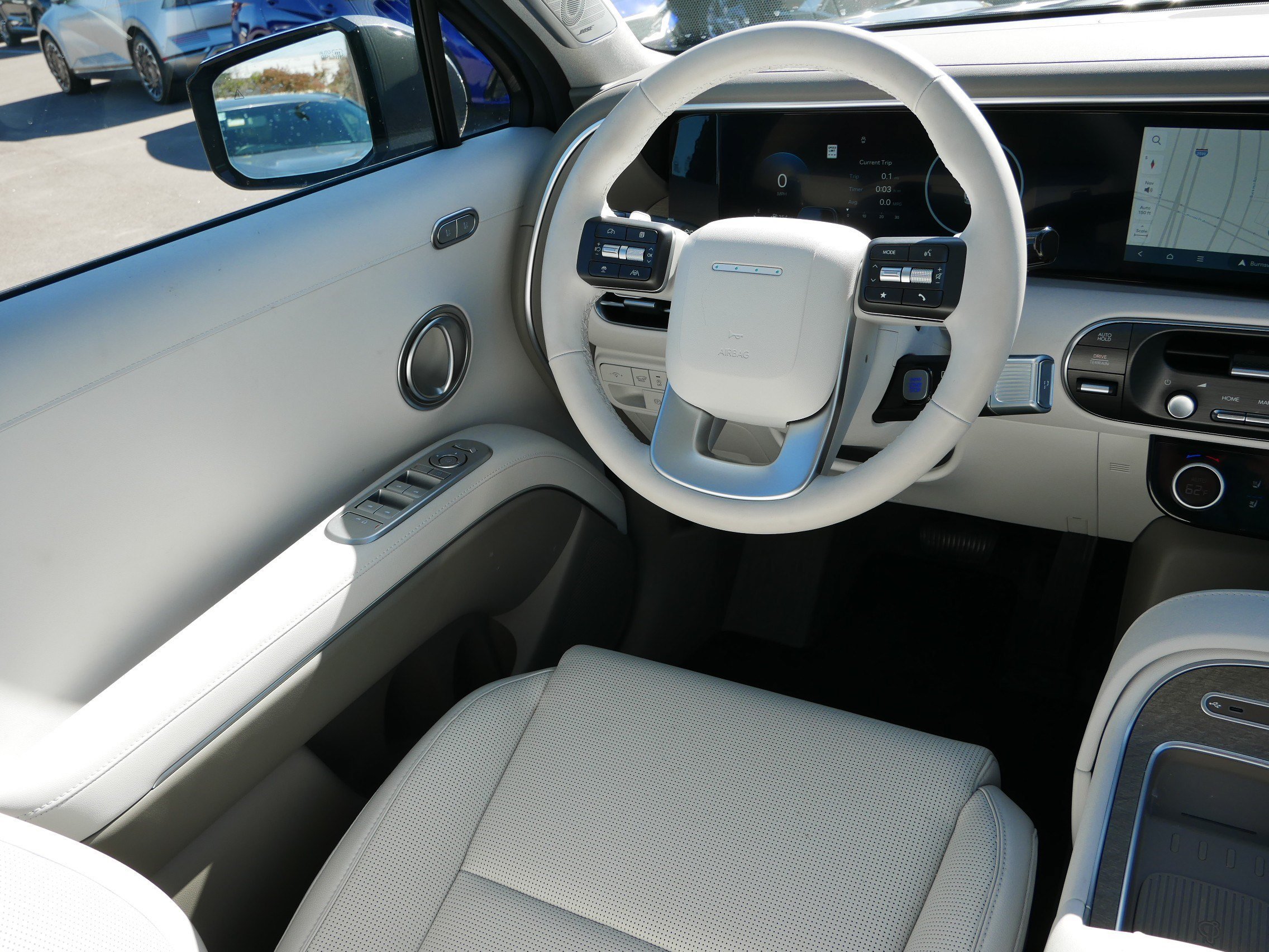 2026 Hyundai Palisade Limited - Photo 9