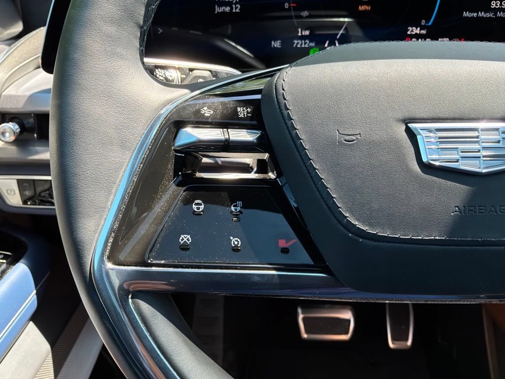 2026 Cadillac VISTIQ Premium Luxury - Photo 15