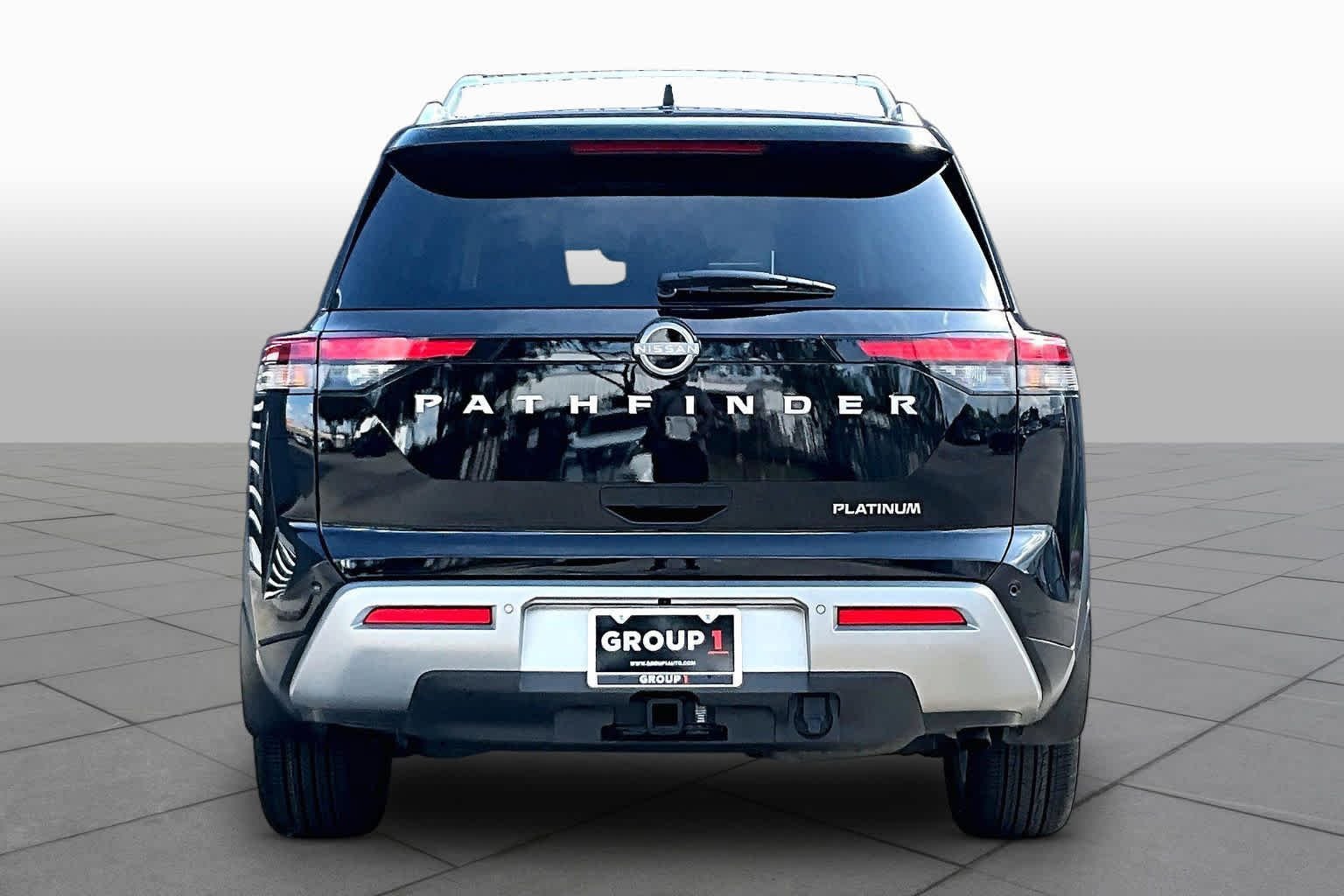 Used 2025 Super Black Nissan Platinum image 5