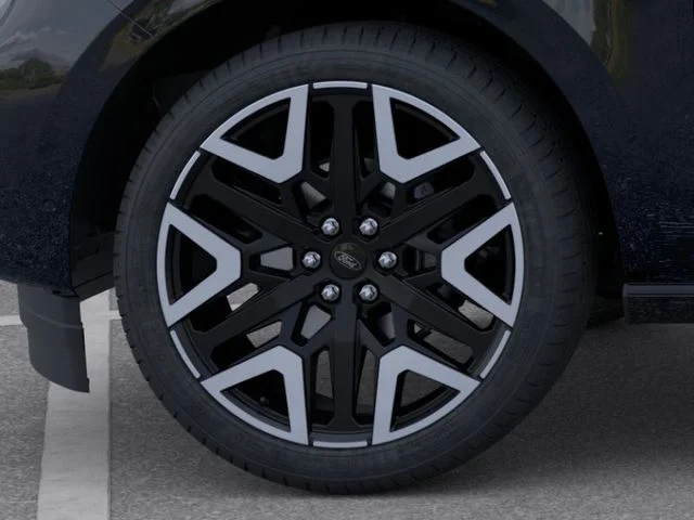 New 2026 Black Ford Platinum image 19