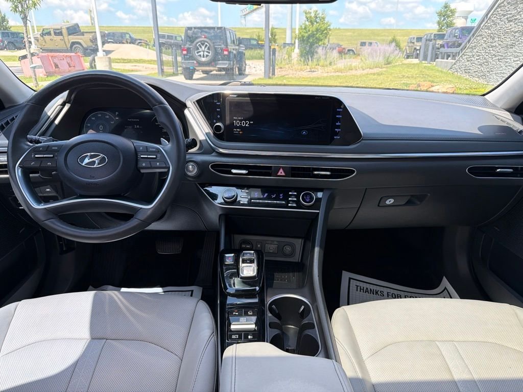 Used 2023 Silver Hyundai Limited image 13
