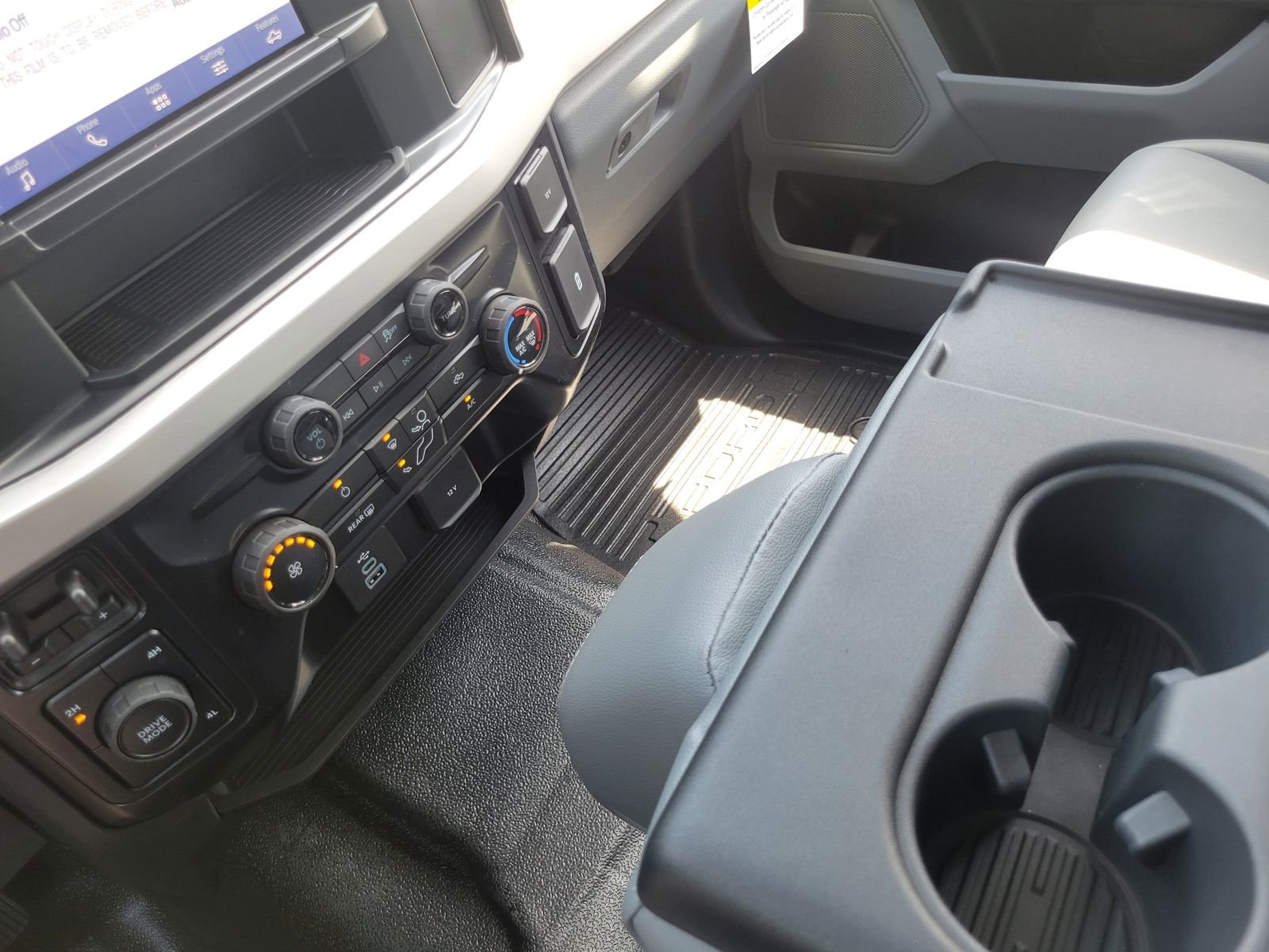 New 2026 Oxford White Ford F-550® XL image 51