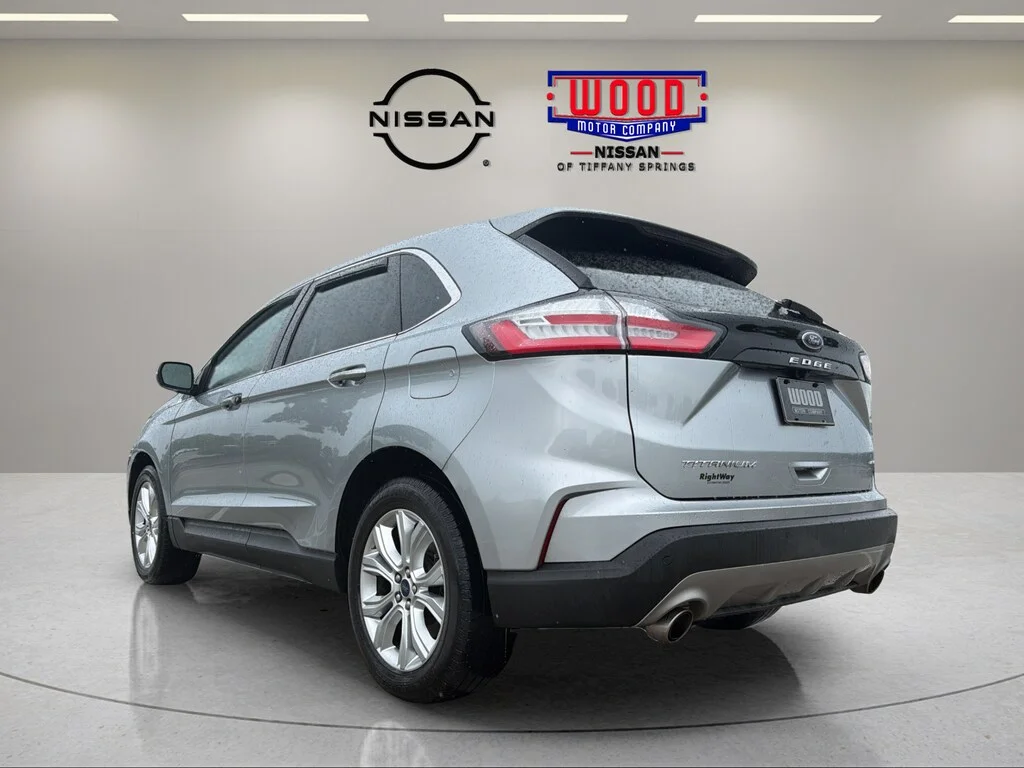 Used 2022 Iconic Silver Ford Titanium image 4