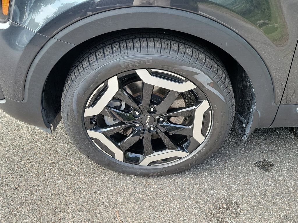 Certified Used 2024 Gray Kia S image 39