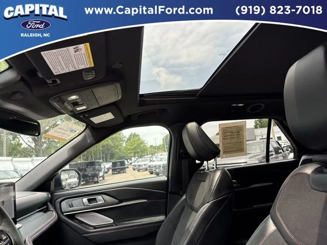 Used 2025 Gray Ford ST image 22