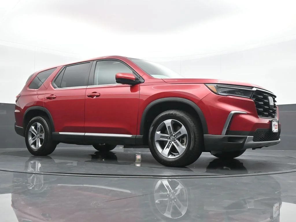 Used 2023 Red Honda EX-L image 23