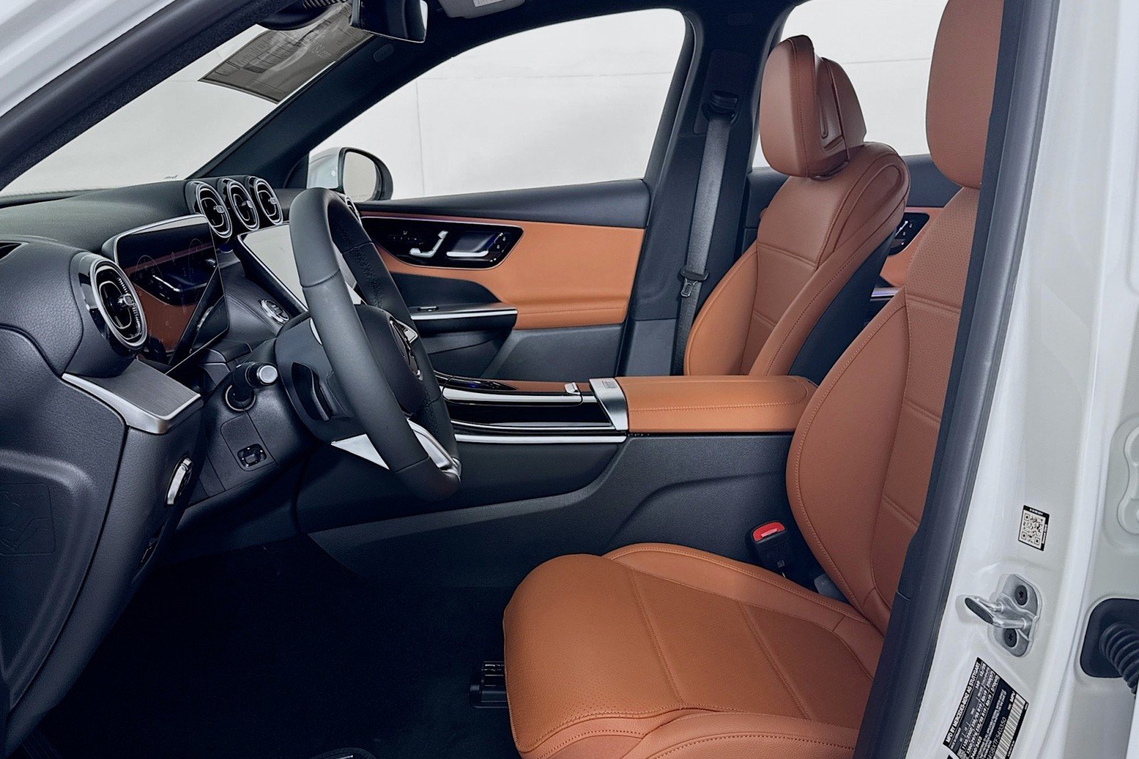 New 2026 Polar White Mercedes-Benz GLC 300 SUV image 16