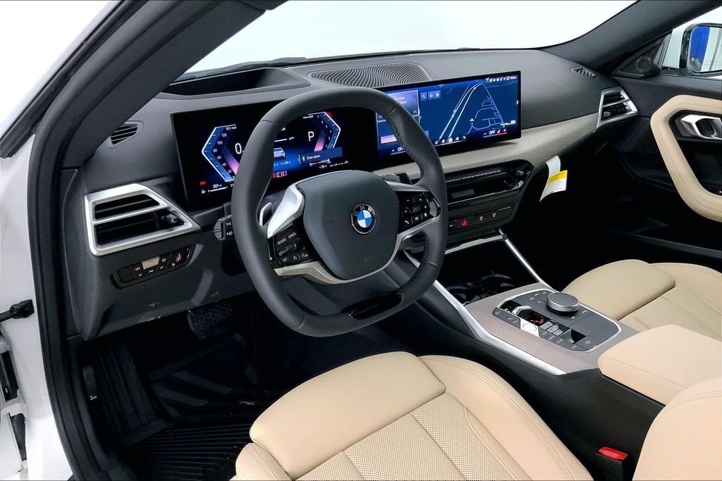 Used 2025 Alpine White BMW  image 4