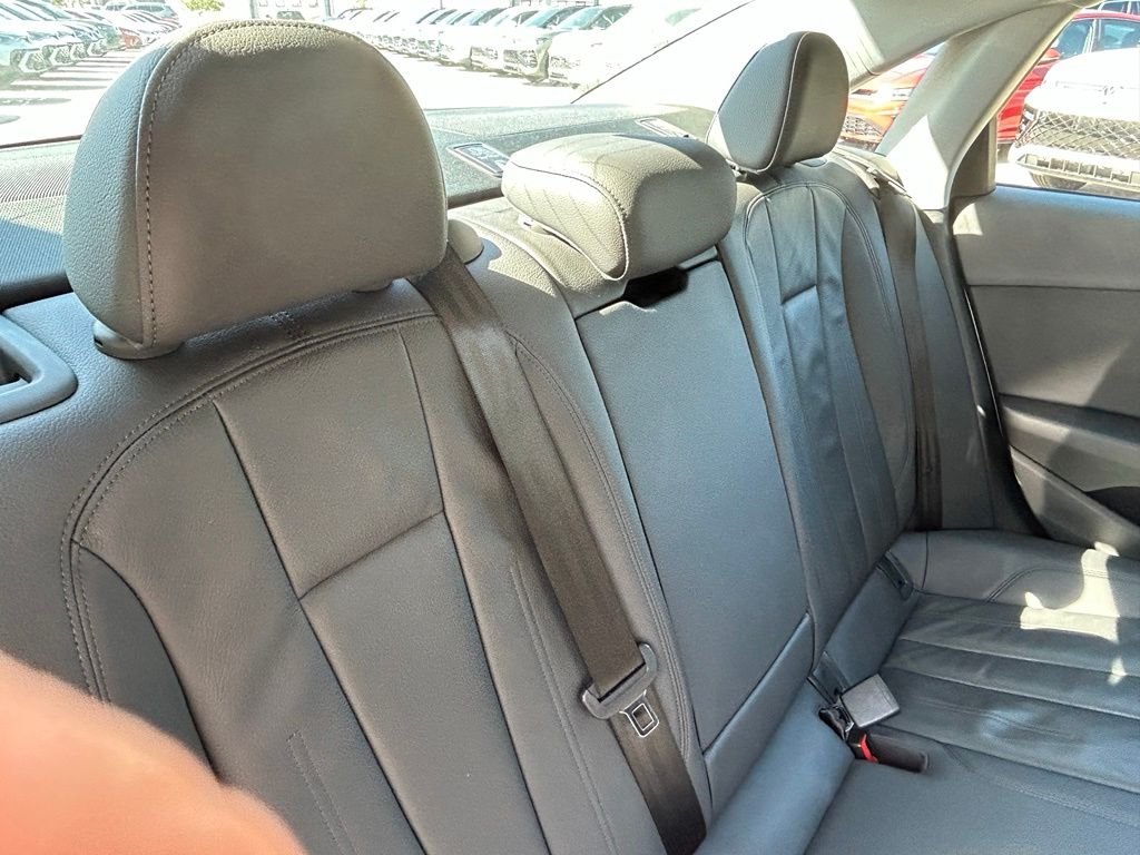 Used 2019  Audi 2.0T Premium image 41