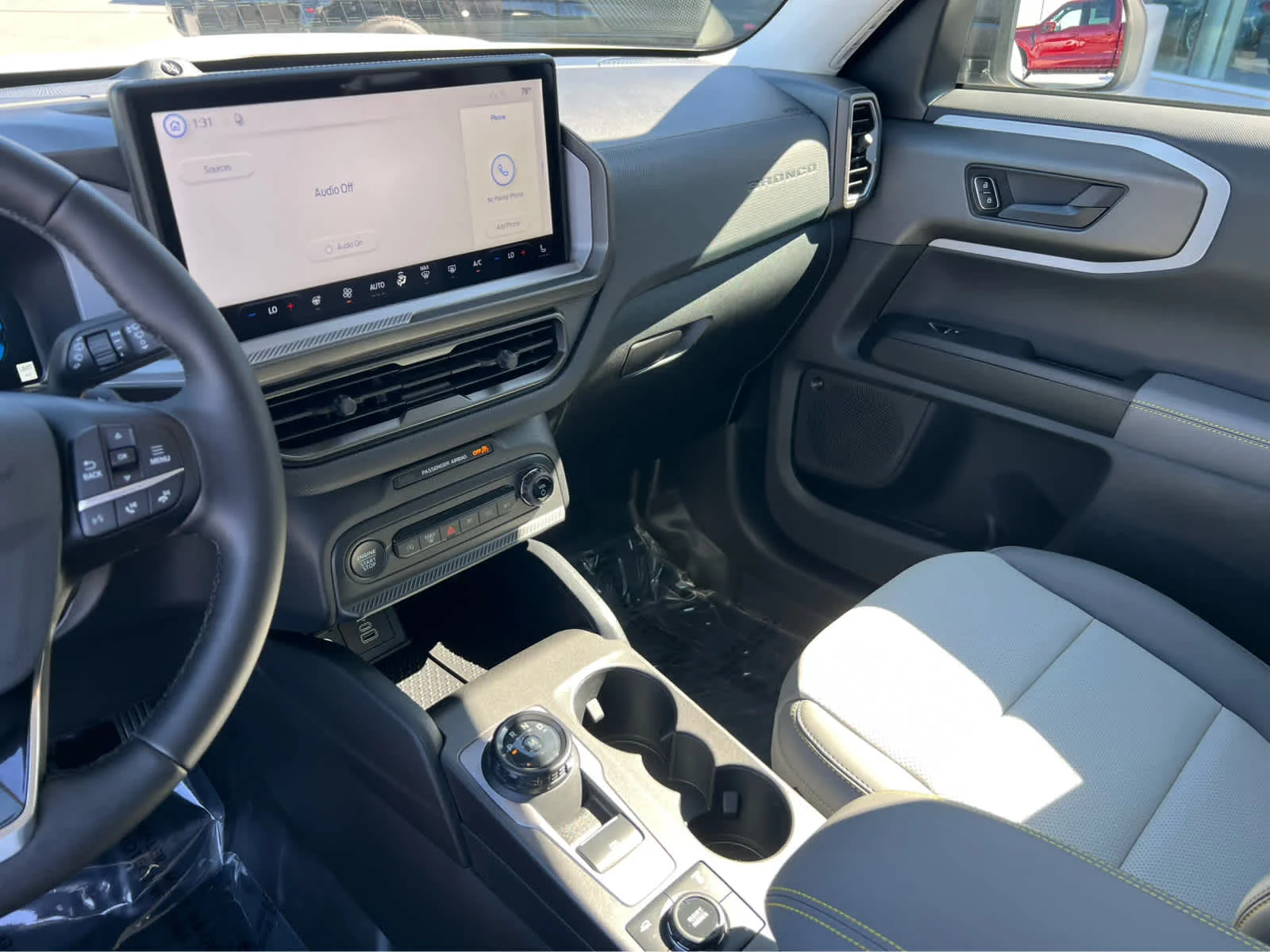 New 2026 Oxford White Ford Badlands® image 32