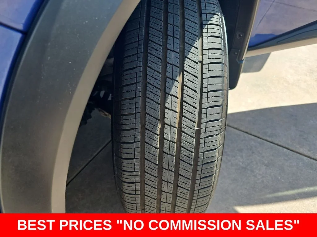 Used 2023 Blue Nissan SV image 33