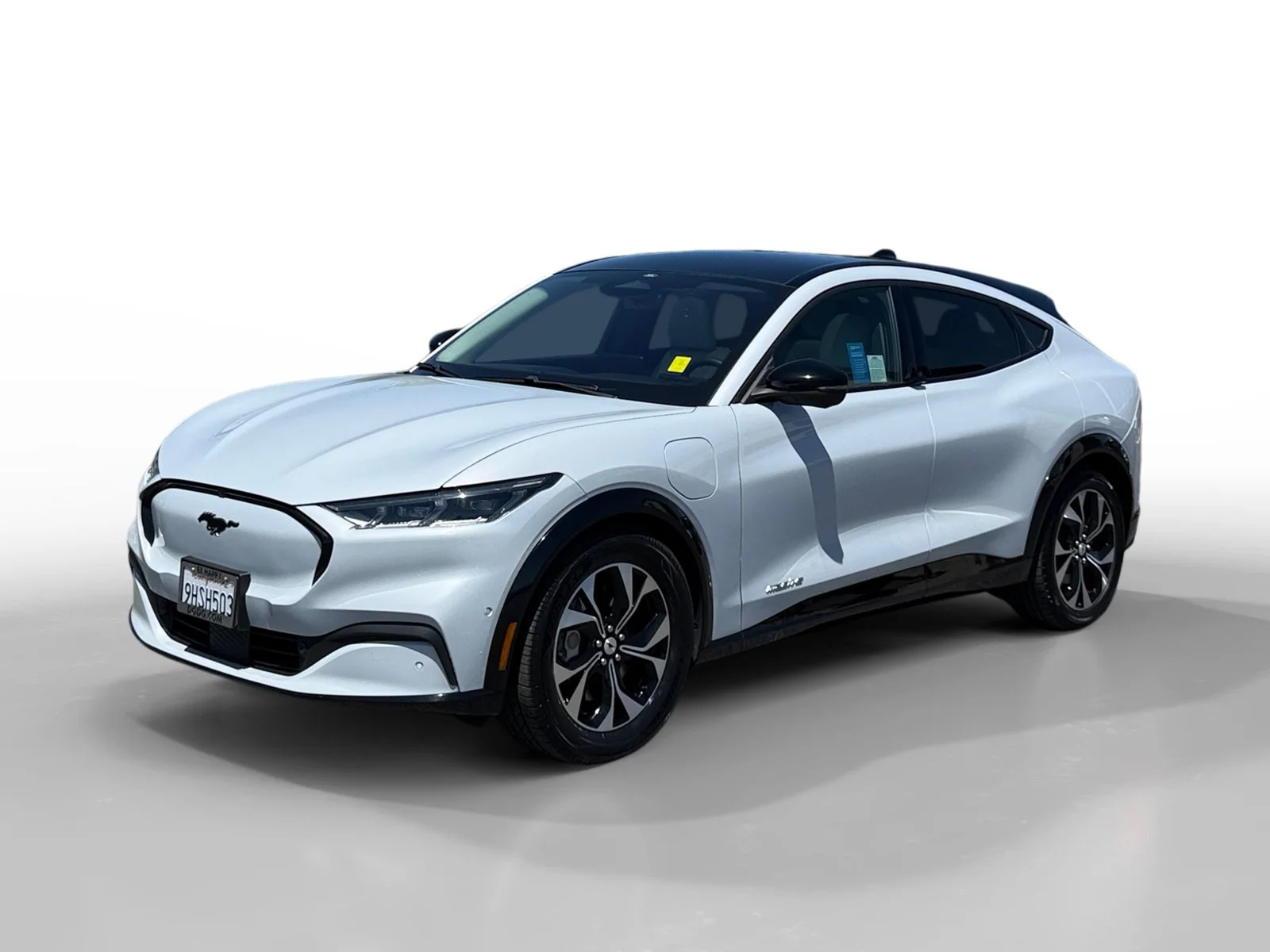 2023 Ford Mustang-Mach-e Premium's photo