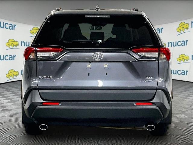 Certified Used 2025 MAGNETIC GRAY MET. Toyota  image 5