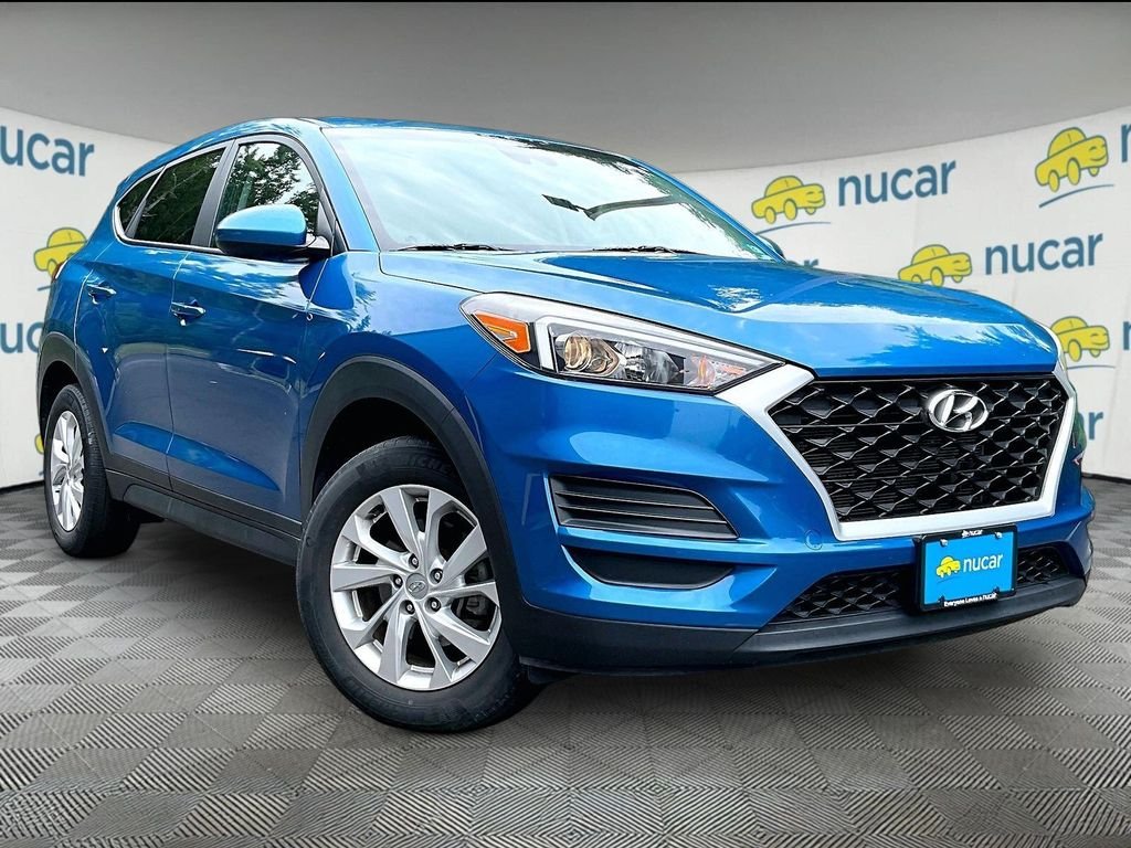Used 2020 Blue Hyundai SE image 1