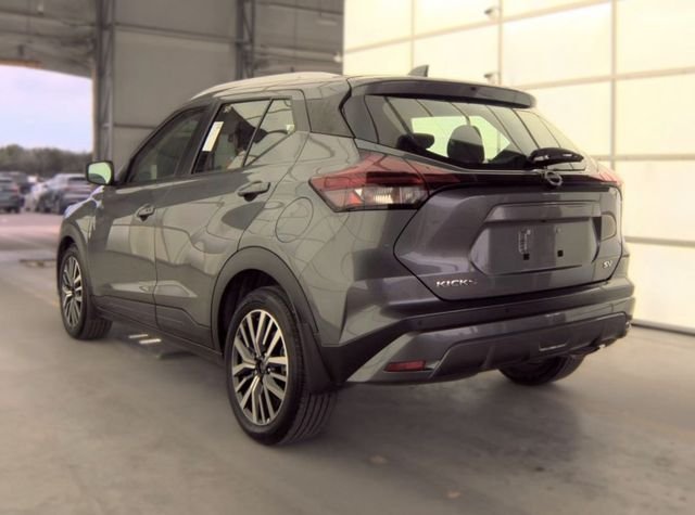 Used 2024 Gray Nissan SV image 4