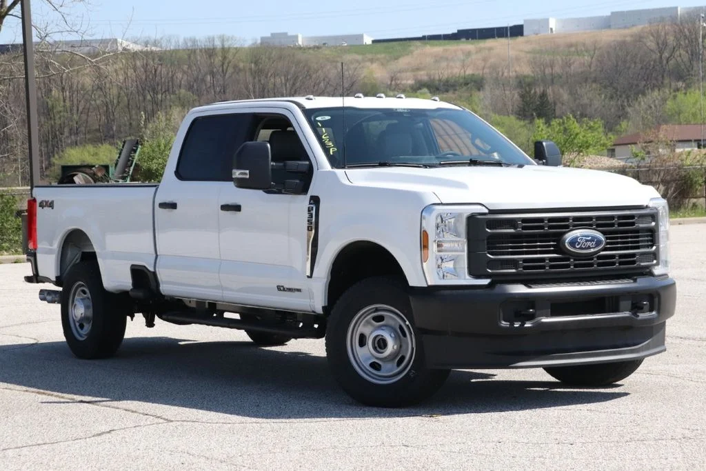 New 2026 White Ford XL image 2