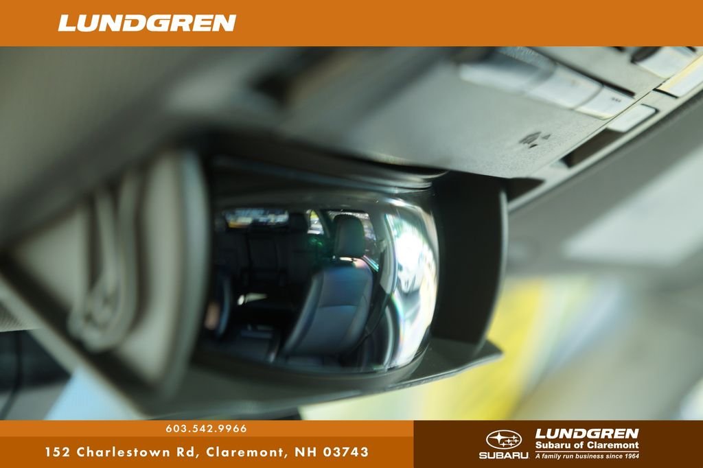 Used 2018 Silver Toyota XLE image 26