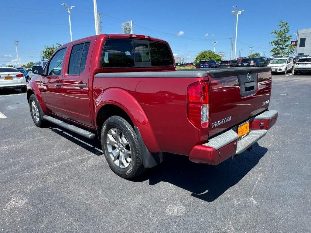 Used 2020 Red Nissan SV image 5