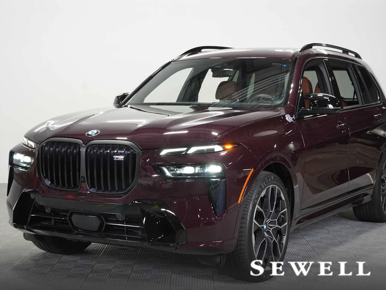 2025 BMW X7 M60i