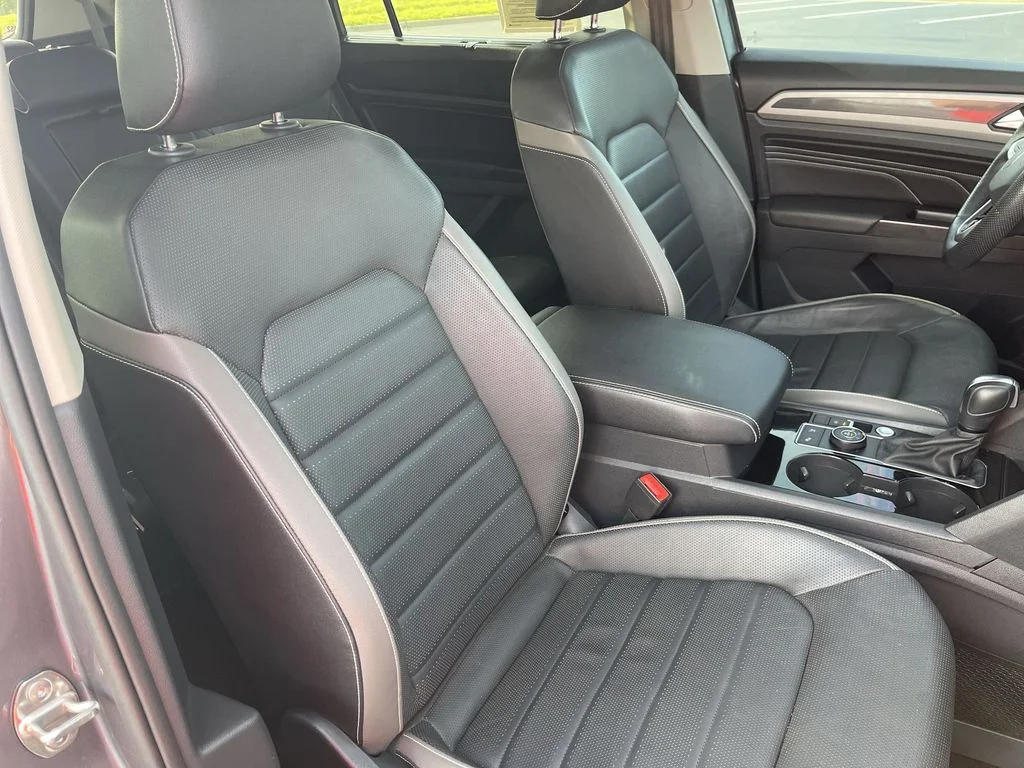 Used 2021 Gray Volkswagen 3.6L V6 SEL Premium R-Line image 30