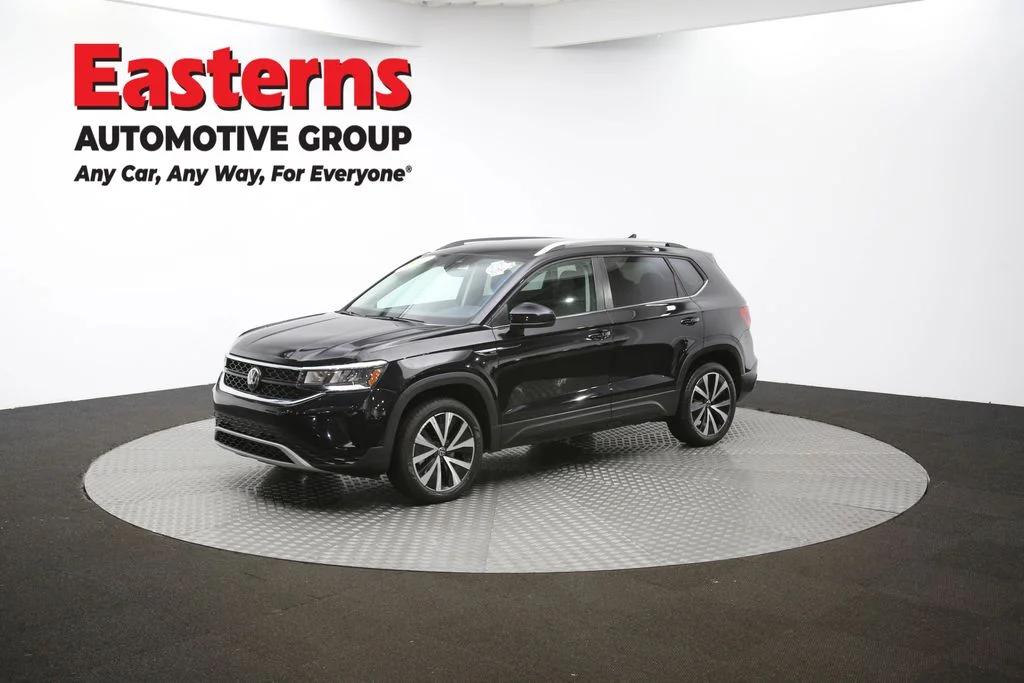 Used 2024 Black Volkswagen 1.5T SE image 55
