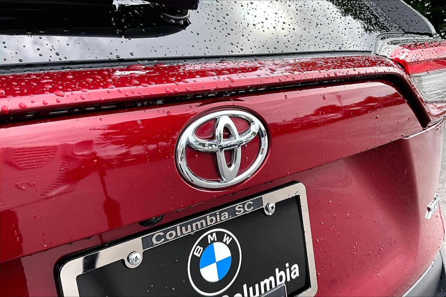 Used 2022 Ruby Flare Pearl Toyota XLE Premium image 9
