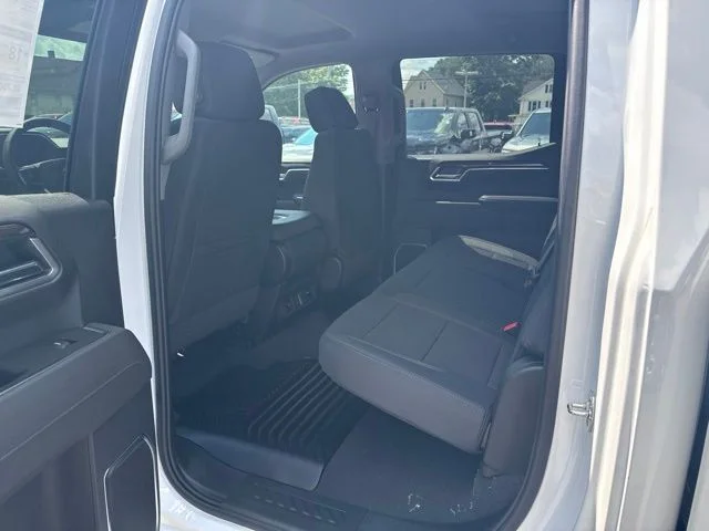 New 2026 White Chevrolet LT image 9