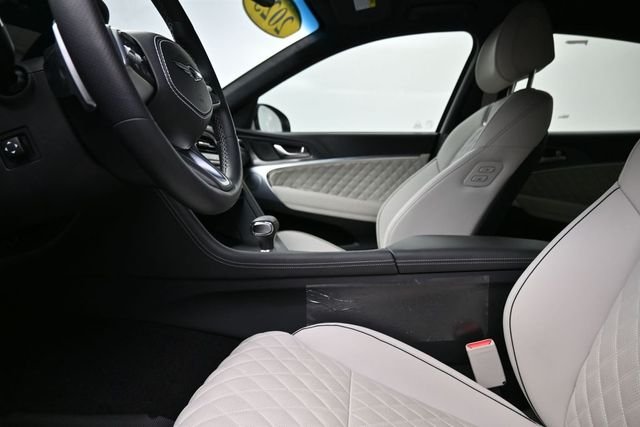 2025 GENESIS G70 Sport Advanced - Photo 14