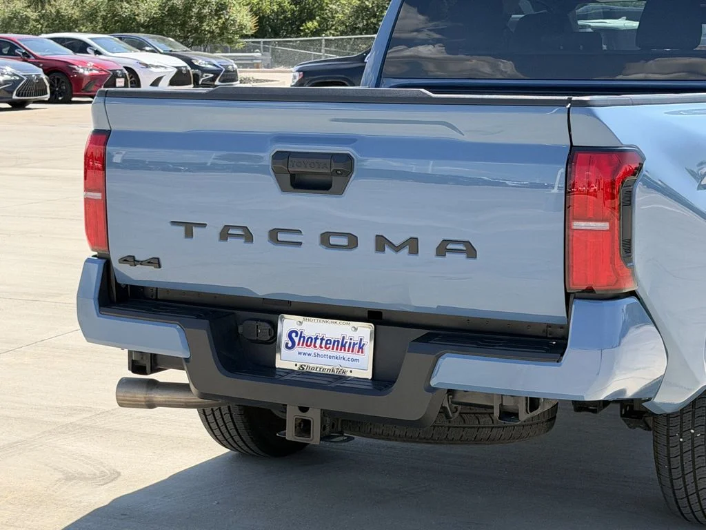 Used 2026 Blue Toyota SR5 image 6