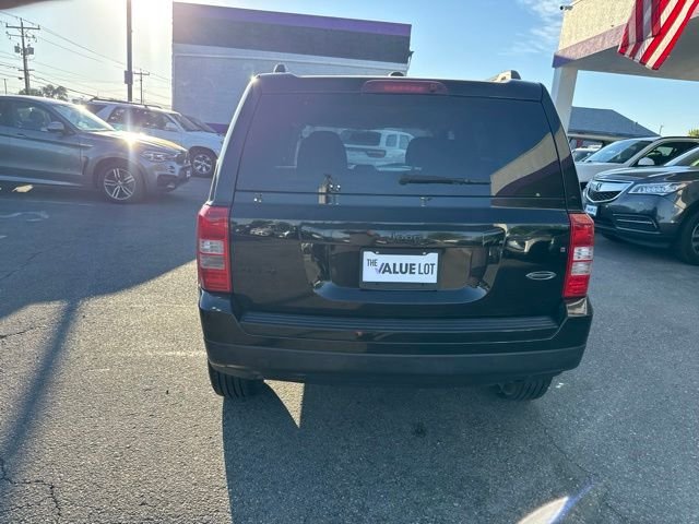Used 2015 Black Jeep Sport image 5