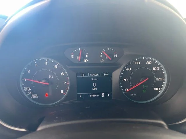 Used 2021 Red Chevrolet RS image 40
