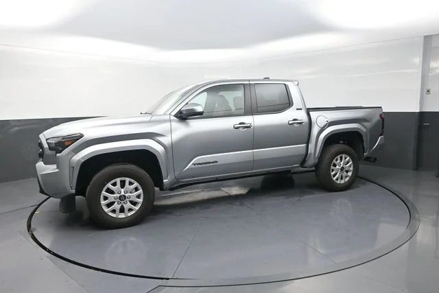 Used 2025 Silver Toyota SR5 image 44