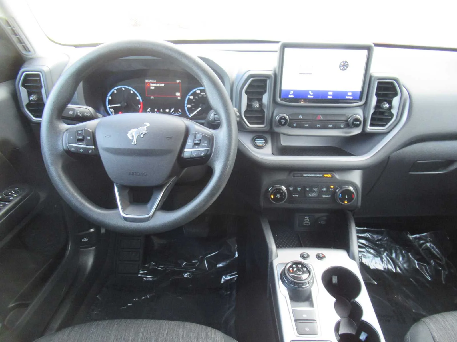 Used 2023 Hot Pepper Red Tinted Clearcoat Ford Big Bend image 17