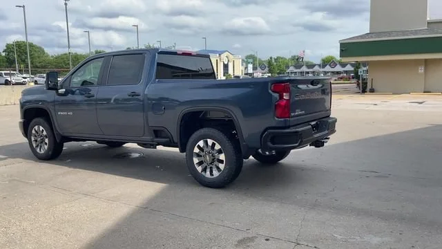 2026 Chevrolet Silverado 2500 HD Custom - Photo 6