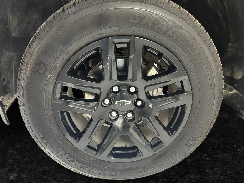 Used 2025 Black Chevrolet Custom image 22