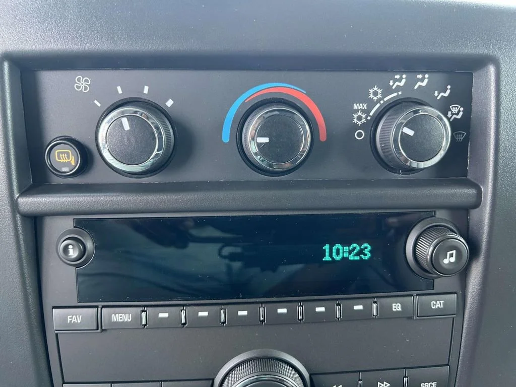 New 2026 Summit White GMC Work Van image 18