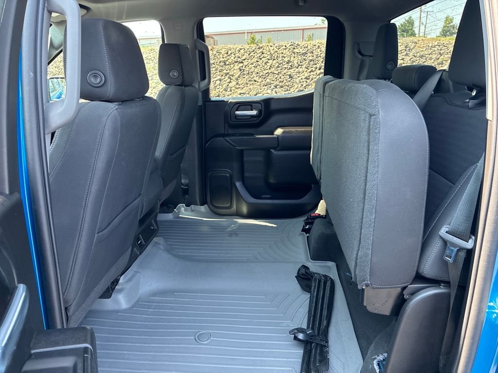 Used 2022 Blue Chevrolet Custom image 17