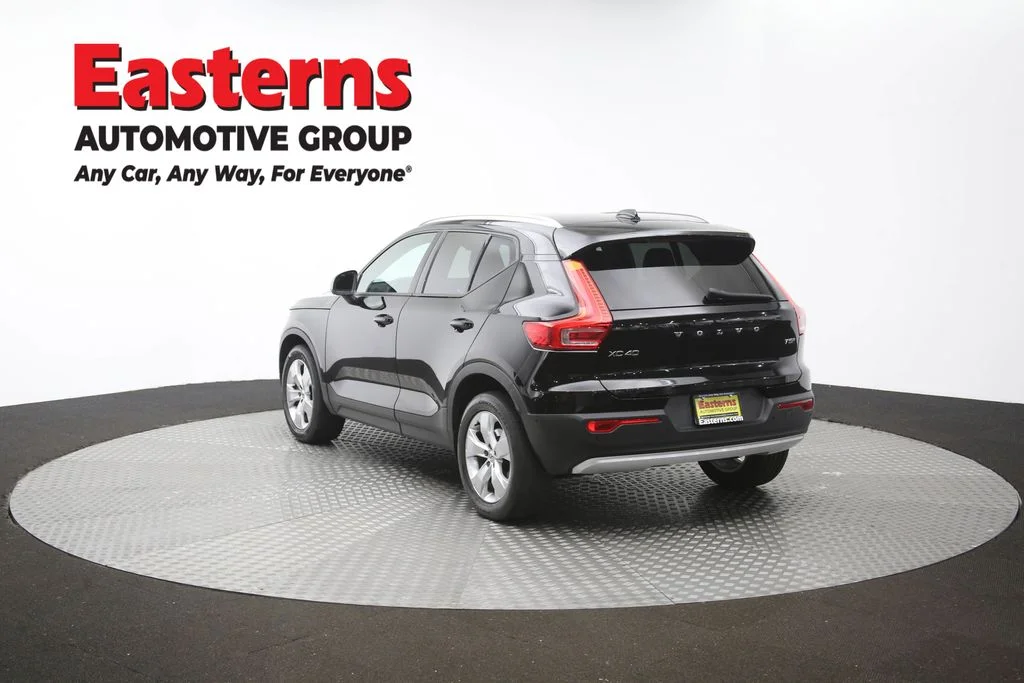 Used 2019 Black Volvo Momentum image 63
