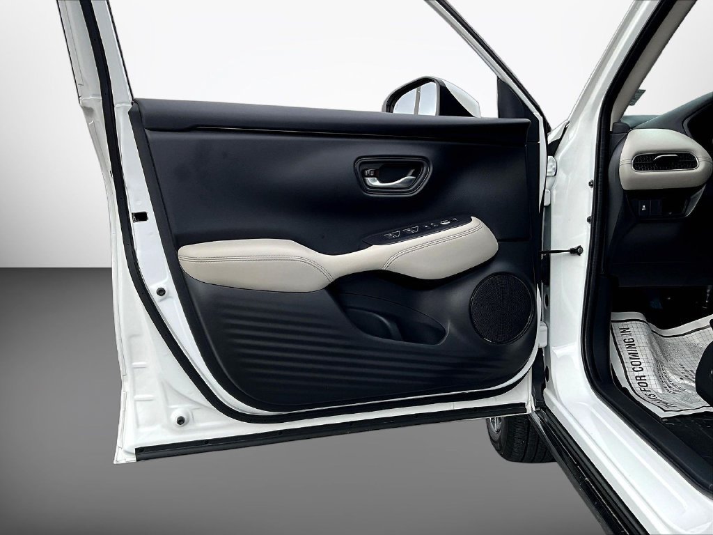 Used 2026 White Honda EX-L image 22