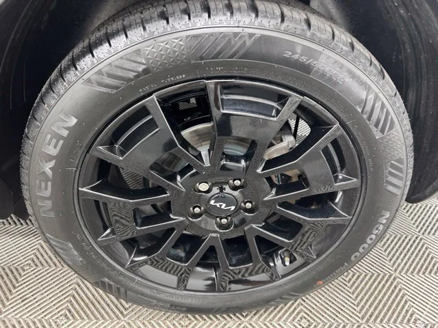 Used 2022 Black Kia SX image 10