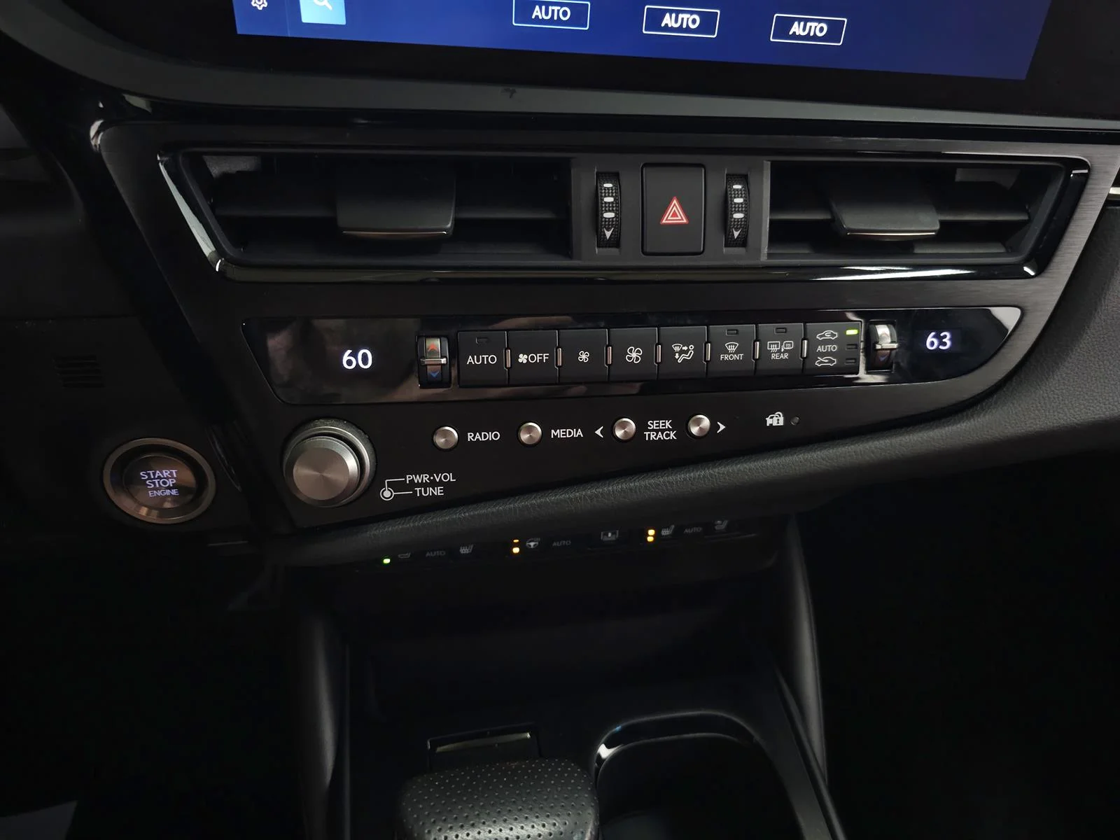 Certified Used 2023 Iridium 1l2 Lexus F SPORT Handling image 29
