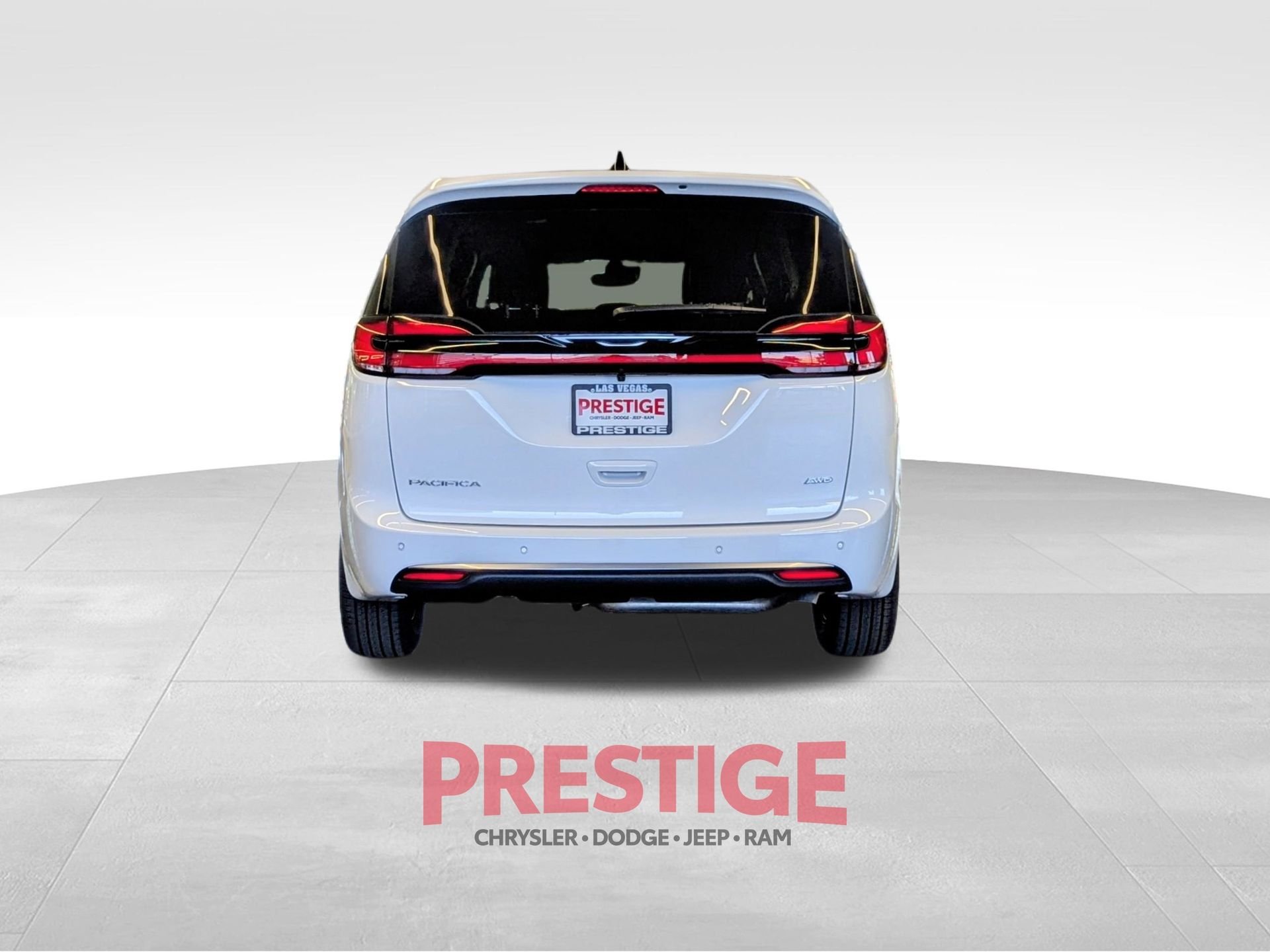 New 2027 Bright White Clear-Coat Exterior Paint Chrysler Select image 6