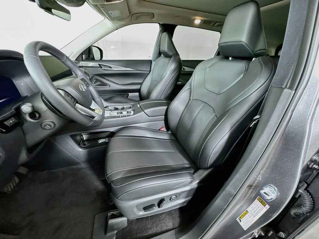Certified Used 2027 Gray INFINITI LUXE image 28