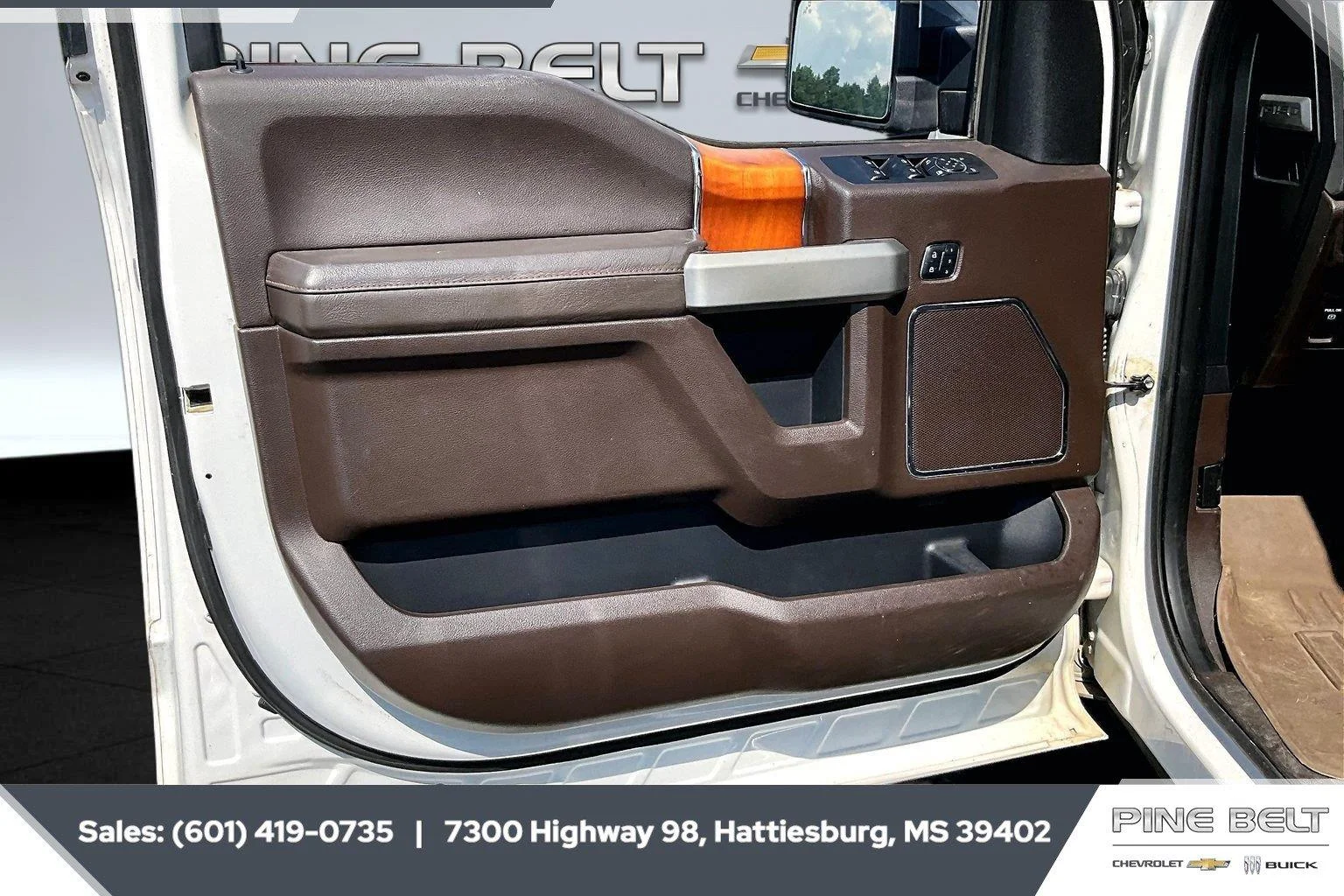 Used 2018 White Ford King Ranch image 18